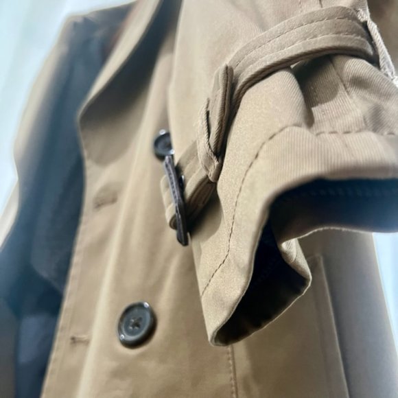 Banana Republic Camel Trench Coat With Removable Quilted Lining - Picture 2 of 7